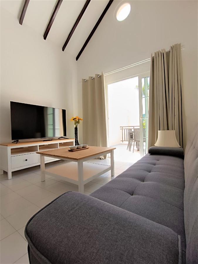 Sarah'S Apartment - Playa Fanabe Адехе Екстер'єр фото