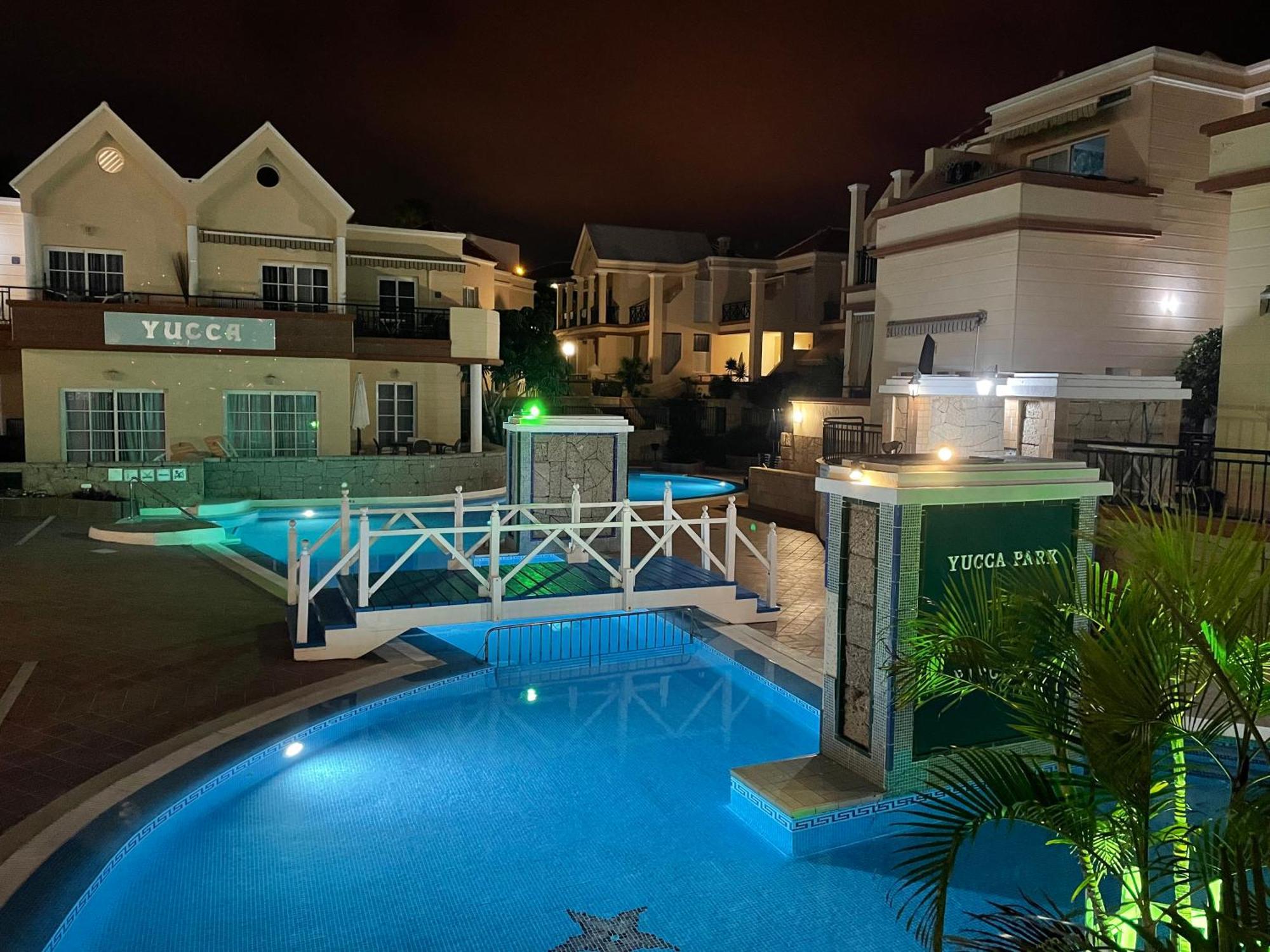 Sarah'S Apartment - Playa Fanabe Адехе Екстер'єр фото